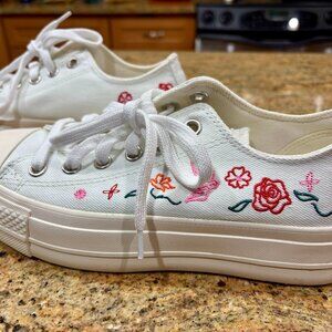 Chuck Taylor All Star Lift Platform Low Summer Embroidery Sz8 Women NEW no box
